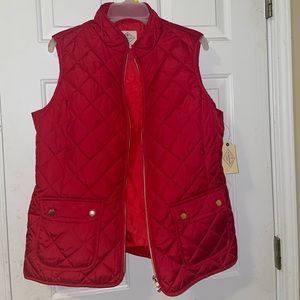 St. John’s Bay JCPenney red and gold vest size L